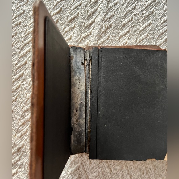 Wood Cover New Popular Webster’s Dictionary VINTAGE - Picture 9 of 9